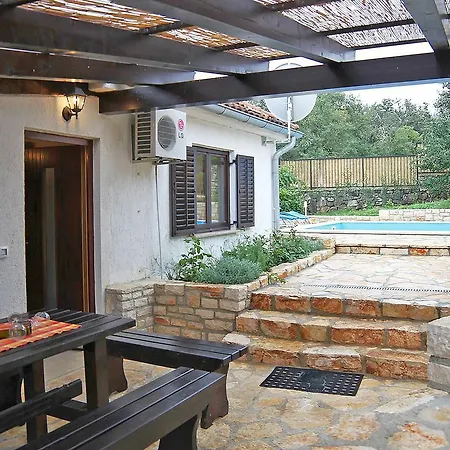 Holiday Matohanci 102 Vakantiehuis Kanfanar